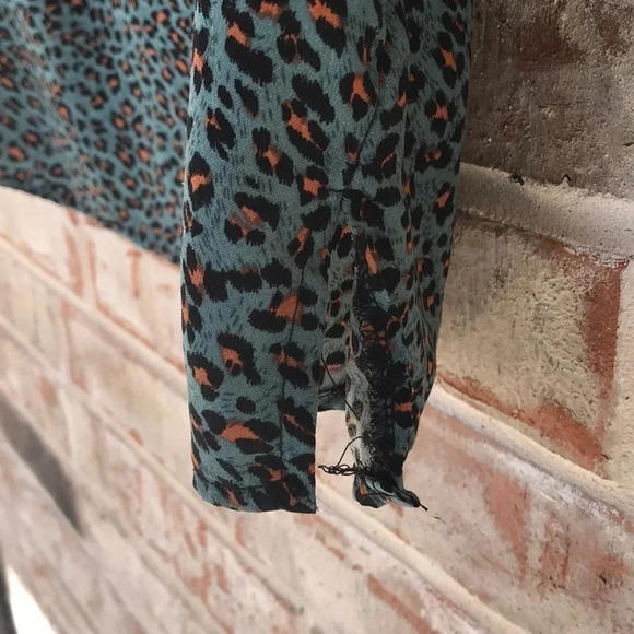 Grace & Emma Leopard Print Double Bell Sleeve Top - Picture 6 of 11